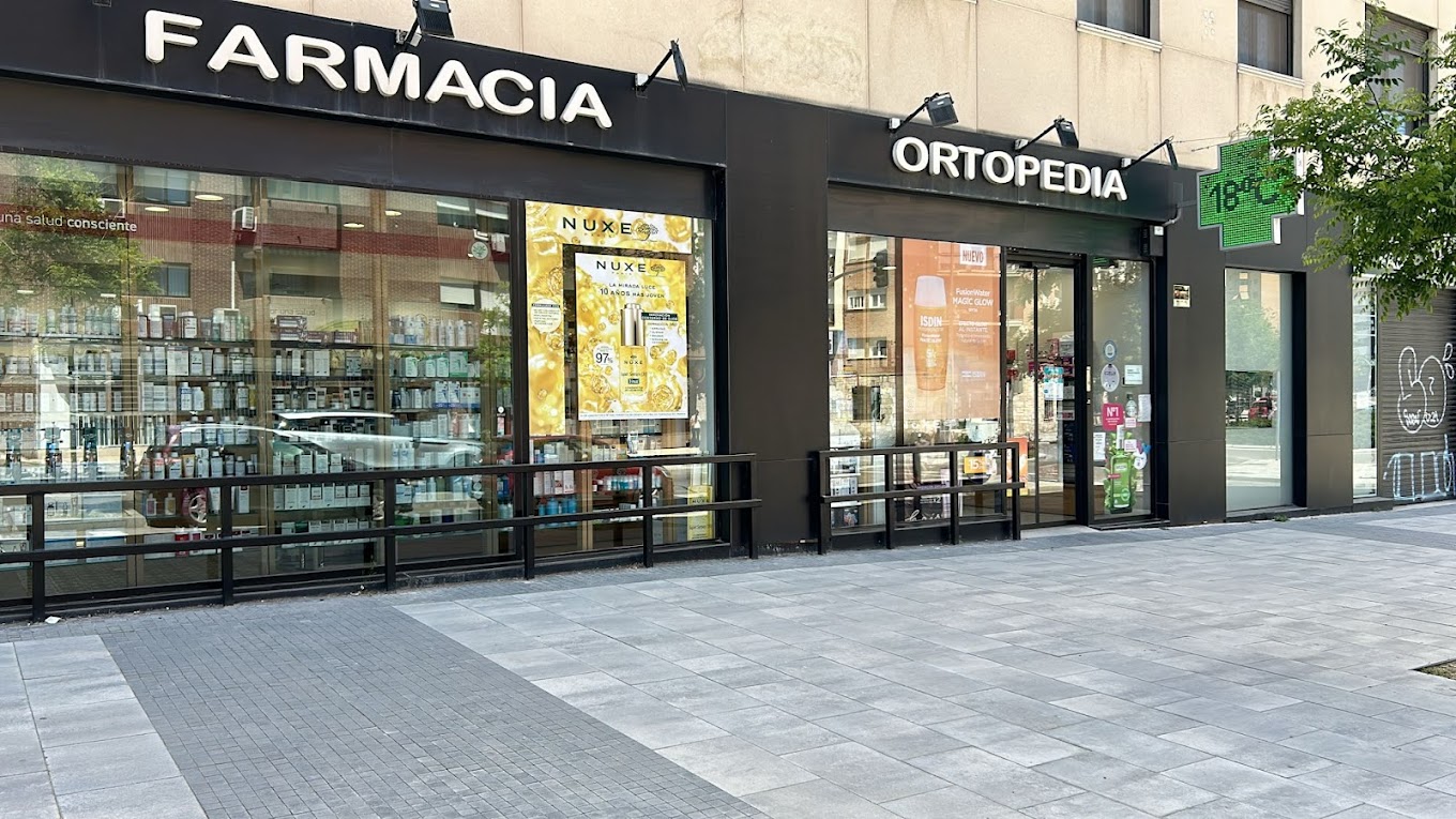 Fachada de la Farmacia
